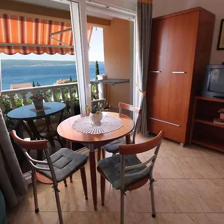 One-bedroom Crikvenica 50 Apartment Selce
