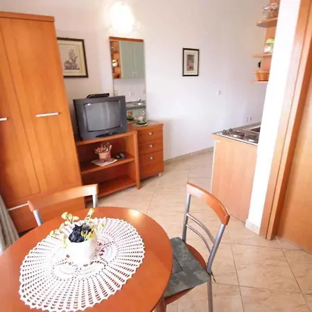 One-bedroom 50 Apartament *